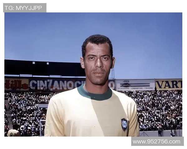 以足球球星为榜样，激励我们在追求梦想的路上不断奋斗和超越自我